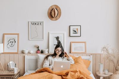 Photo via Pexels https://www.pexels.com/photo/woman-using-laptop-in-bed-4050387